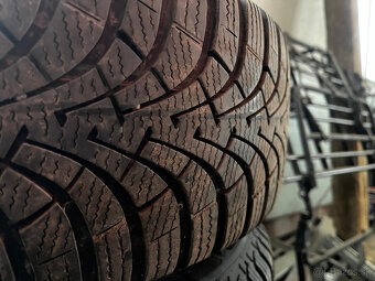 Zimna sada 205/60 r16 original VW - 4