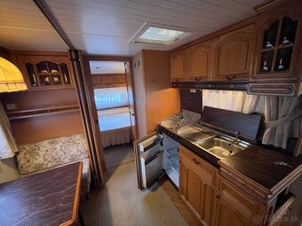 KARAVAN HOBBY DE LUXE - 4