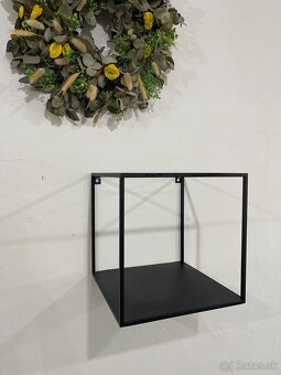 Kovové nástenné police 30×30×30 cm – industrial - 4