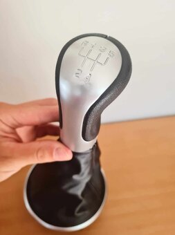 Radiaca páka pre ŠKODA FABIA 2 - 4