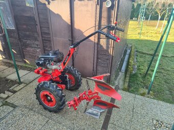 Predám malotraktor Vari XP200A - 4