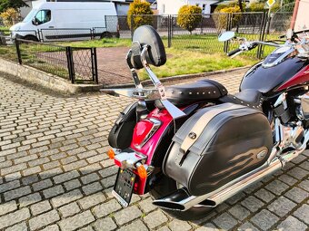 Suzuki C1800R VLR 1800 Intruder - 4