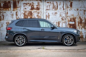 BMW X5 xDriveM50i A/T - 4