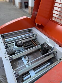 Tvarovačka Woodmizer MP360EH16S spolu s originál odsávaním M - 4