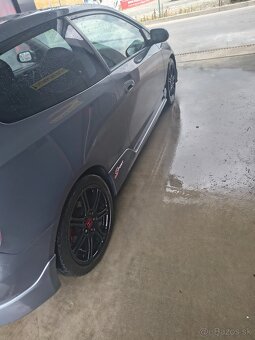 HONDA CIVIC 1.6 BENZÍN 81KW.2010ROK VÝROBY NOVÉ STK A EK - 4