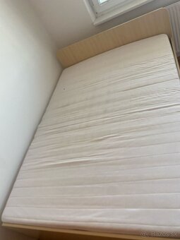 Rozkladacia pohovka a matrac - 4
