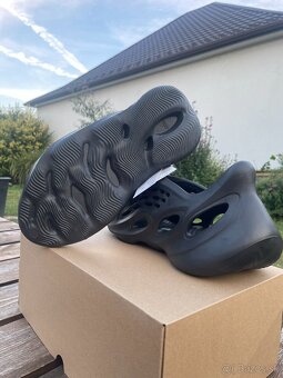 Adidas Yeezy Foam Runner Onyx - 4