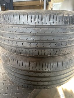 215/55R17 - 4