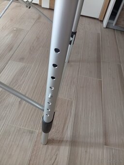 Masážny stôl - 4