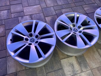 Zimná sada org VW 5x112 7J ET40 215/55 R17 - 4