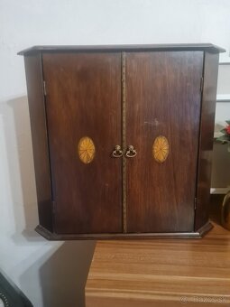 Závesná skrinka - 4