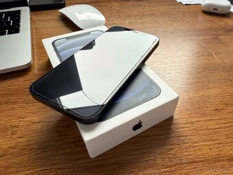 iPhone 12 black - 4