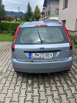 Ford fiesta - 4