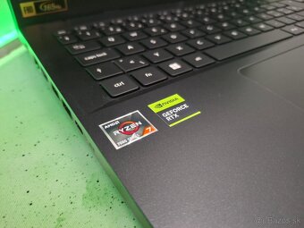 Acer Nitro V15 – Ryzen 7 / RTX 4050 / DDR5 – Herný NB - 4