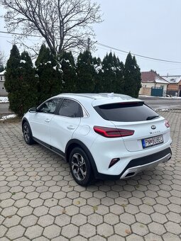 Predám KIA xceed - 4