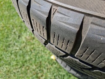 Predam elektróny a pneunatiky - 4