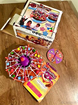 PANI PAVÚKOVÁ - spol. hra - 4