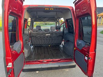 Ford Tourneo Connect 230 1.8TDCi,r.v.2010 - 4