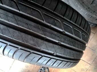 LETNÉ 215/55 R17 BRIDGESTONE 2018a19 FULDA 2021 OD 15€/kus - - 4