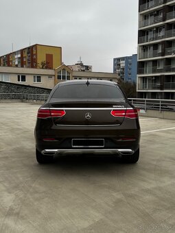 Predávam Mercedes-Benz GLE Coupé 350d 4MATIC (2017) - 4