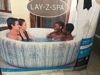 Predám nafukovaciu vírivku Lay-Z-Spa Miami - 4