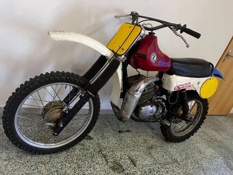 ČZ 380 CROSS MOTOR 981 - 4