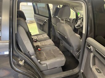 Predám Volkswagen Touran 2.0 TDi - 4