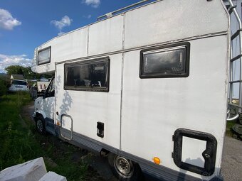 Predám karavan Fiat Ducato Talento 1.9 Td 60kW 146000km - 4