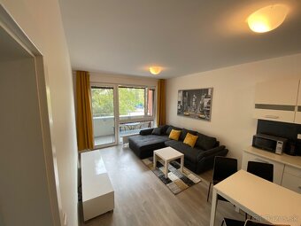 2 izbový byt s podzemným parkovacím sťatím v Ružinove - 4