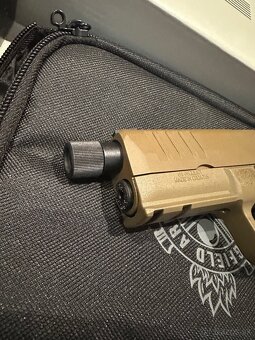 Pištoľ HELLCAT - 4