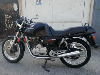 Honda XBR 500 - 37 kW - 4