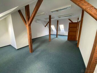 RealityKolesár prenajíma kancelárie 235 m2 Vrátna, centrum K - 4