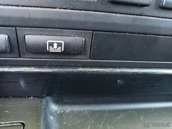 Predam na BMW e39 elektricku sťahovaciu roletu - 4