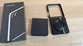 Vymenim Samsung Flip 7 cierny 256gb kupeny v Samsungu - 4