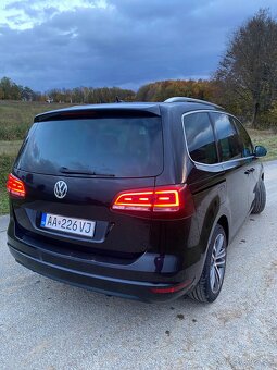 Volkswagen Sharan 2.0 TDi DSG HIGHLINE - 4