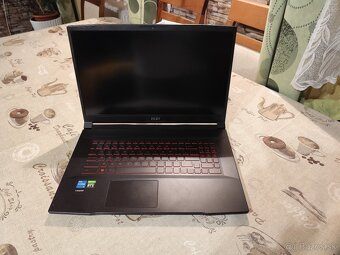 MSI Katana GF76 11UC - 4