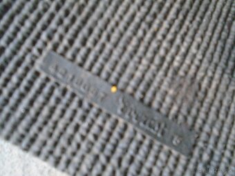 Fiat 128A Zastava 1100 Podlahova guma - 4