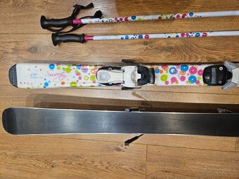 Predám lyže + lyžiarky + palice - 4