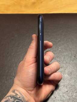 HTC Desire 310 modrý - 4