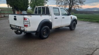 Predám Ford ranger rv2012 - 4