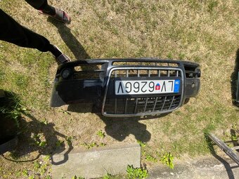 Audi a4 b7 predný nárazník - 4