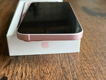 iPhone 15 pink 128GB - 4