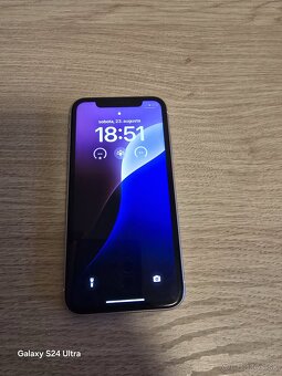 Predám iPhone 11-64GB, biela farba - 4