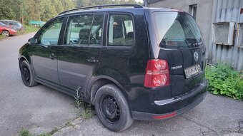 VW Touran 1.9TDI 77kw Rozpredam - 4