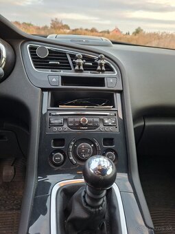 Peugeot 5008 - 4
