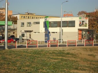 LUKRATÍVNE OBCHODNÉ PRIESTORY V TOP LOKALITE - 4