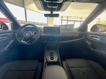 Nový Nissan Qashqai 1.3 DIG-T MHEV X-Tronic 4WD Tekna - 4