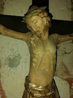 Starý drevený kríž. - 4