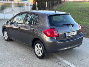 Toyota Auris 1.3 VVTI - 4