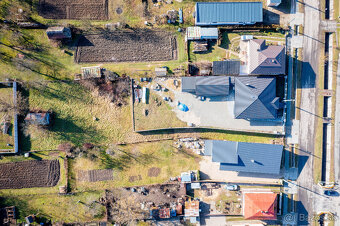 Predaj pozemok v strede obce - 4